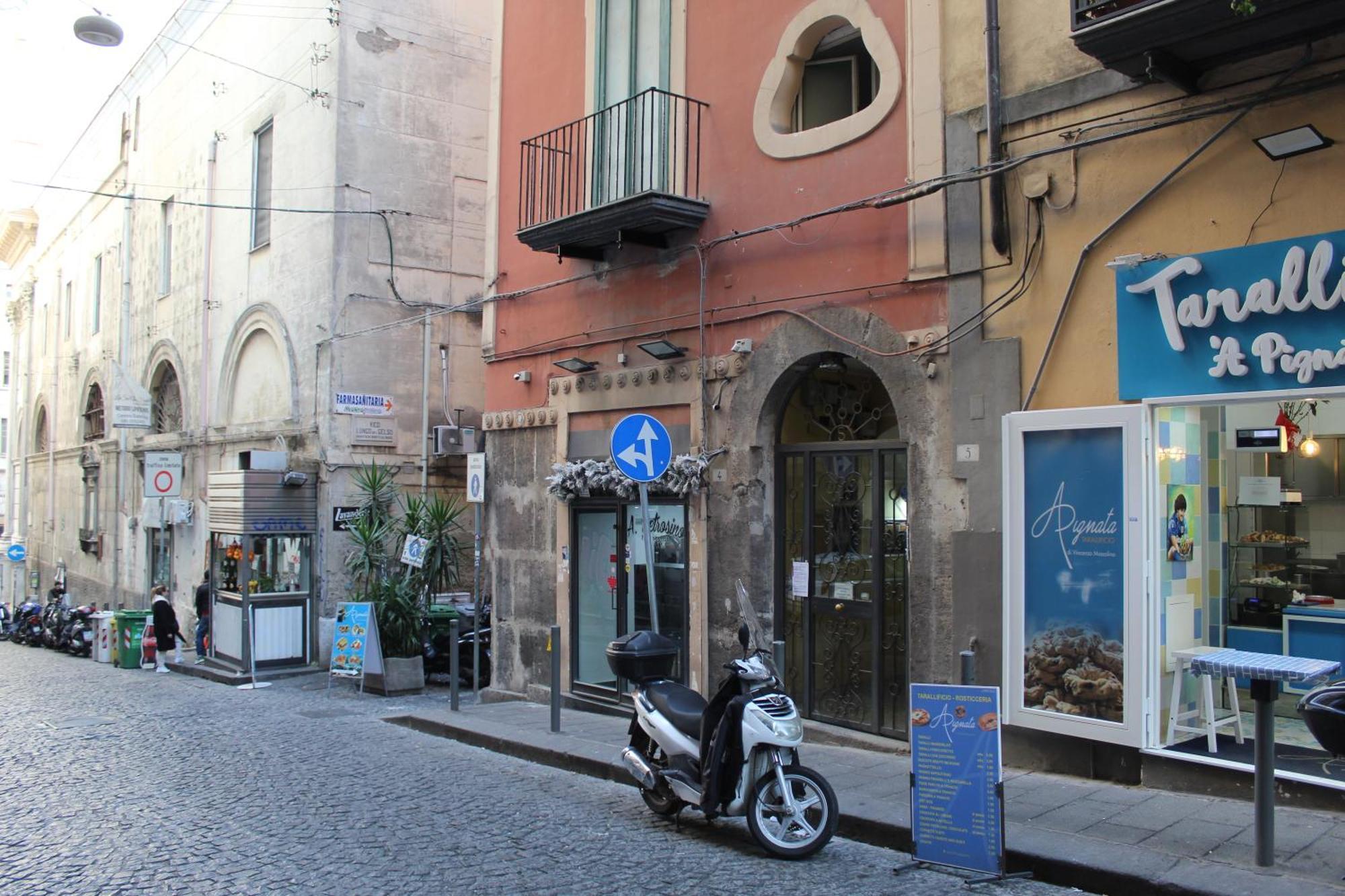 Blackwoody Contemporary Rooms - Napoli Centro Storico Via Toledo Nápoles Exterior foto